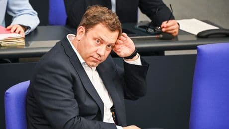 Hohe Renten- und Zinsausgaben: Wie Klingbeil die 172-Milliarden-Lücke schließen will