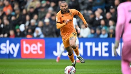 Kümede kalma mücadelesi veren Hull City, Swansea'ye tek golle kaybetti