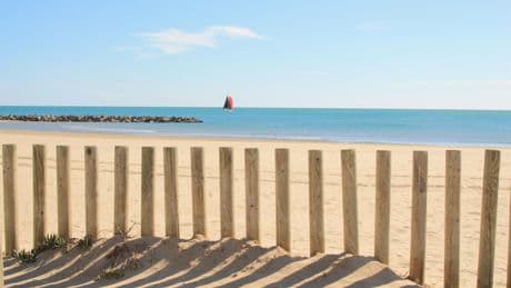 Découvrez les 492 plages et ports de plaisance labellisés Pavillon bleu en 2025