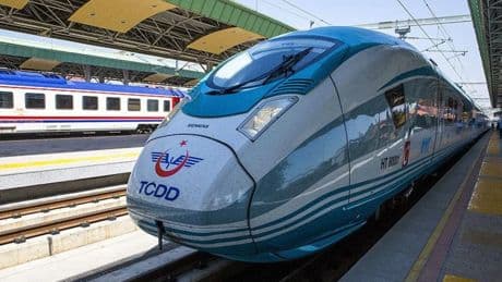 Yangınlar Yüksek Hızlı Treni aksatmaya başladı