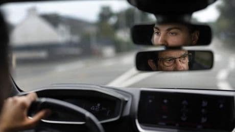 Permis de conduire : le gouvernement annonce 80 000 nouvelles places d’examen d’ici à la fin de l’année pour réduire les délais