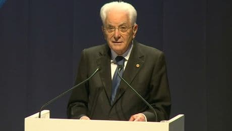 Mattarella: urgente la difesa comune europea, stare fermi non è più un’opzione