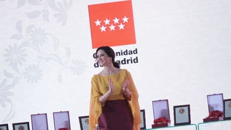 Ayuso reivindica al Ejército en un Dos de Mayo marcado por el apagón: &quot;Que nadie se crea que puede tomarnos por tontos&quot;