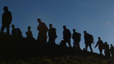 Zehn Jahre „Wir schaffen das“: Gelang die Integration Geflüchteter in den Arbeitsmarkt?