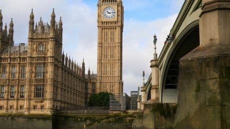 Dalla “war room” di Churchill ai balli in costume in onore di Jane Austen: in viaggio nei luoghi storici dell’Inghilterra, tra terme, pub e palazzi iconici