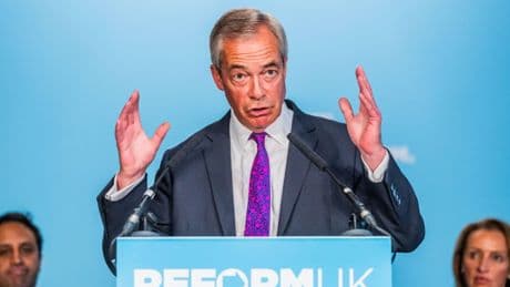 Nigel Farage’s ‘fantasy’ promises will trigger Truss-style meltdown, Keir Starmer slams