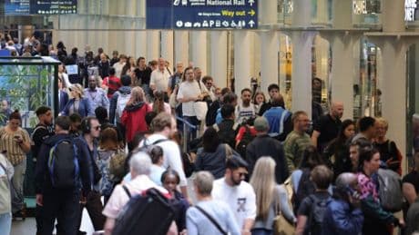 Eurostar cancels eight trains between London and Paris after power outage