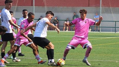 Un Castellón B intenso, atrevido y muy fiable golea al Torrent en Gaetà Huguet (4-1)