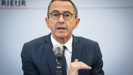 Tenir sa droite, battre la gauche : le double défi de Retailleau