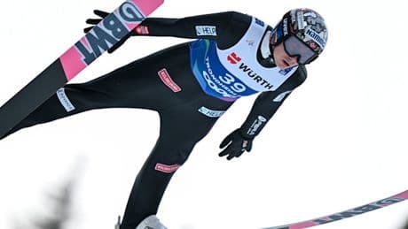 Kurz vor dem Urteil im Anzug-Skandal feiert der angeklagte Norweger ein erfolgreiches Comeback