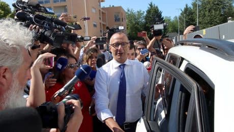 Indagine Pesaro, Ricci per cinque ore dal pm: «Ho risposto a tutte le domande, ora torno alla campagna elettorale »