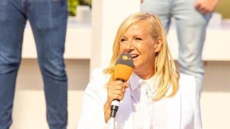 Fernsehgarten-Jubiläum in Gefahr: Moderatorin hängt in Tel-Aviv fest