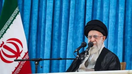Israele-Iran, Khamenei minaccia: «La battaglia ha inizio». Sfida a Trump e Netanyahu