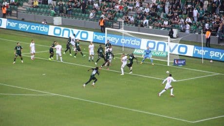 Samsunspor'u Drongelen galibiyete taşıdı