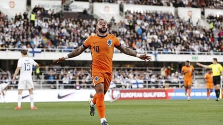 Oranje kent droomstart van WK-kwalificatie en stuurt Finland een van zijn vele bossen in