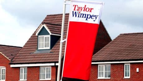Taylor Wimpey slumps to loss on £222m fire safety hit