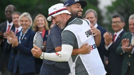 Ex-Phil Mickelson caddie shows true colours after sprinting to grab flag at US Open