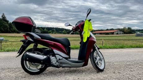 Gelber Schal: Was er bedeutet, weiß kaum ein Motorradfahrer mehr