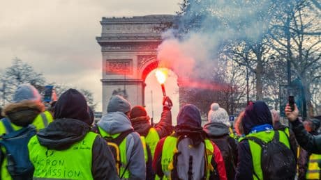 «Sans nous, ils ne sont rien» : quel est ce collectif qui appelle à bloquer le pays à partir du 10 septembre ?