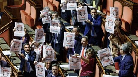 Finisce l'anomalia del "contropotere" giudiziario