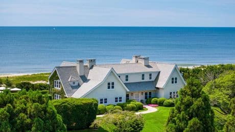 I toured an $85 million Hamptons mansion and learned something about the economy
