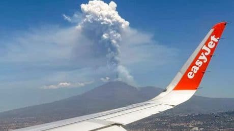 'I was on easyJet Sicily flight when Mount Etna erupted - passengers panicked'