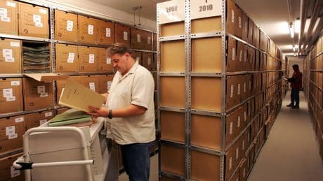 60.000 Stellen überflüssig! So teuer ist unsere Bürokraten-Armee, und sie wächst