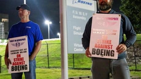 Boeing : les ouvriers qui assemblent les avions de combat se mettent en grève