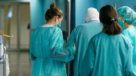 Seguir vivo gracias a un trasplante de piel: "Una explosión quemó el 80% de mi cuerpo; salí de allí desnudo y andando"