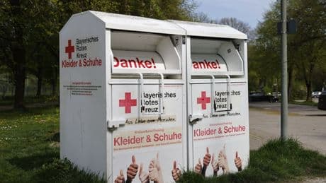 Die Folgen von „Fast Fashion“: Altkleidermarkt in der Krise -Sammelsystem steht vor dem Kollaps