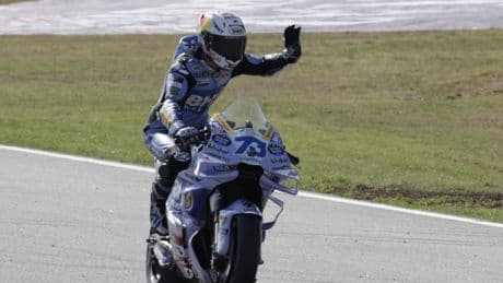 Alex Márquez marca territorio en Montmeló con su segunda pole MotoGP de siempre; el susto se lo lleva Marc Márquez