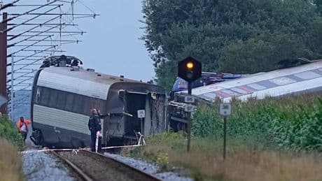 Eine Tote und 27 Verletzte bei schwerem Zugunglück