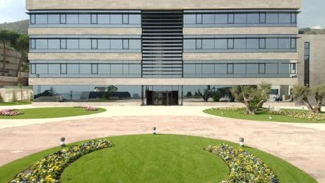 IESE, Esade e IE, 'top 10' en formación de directivos