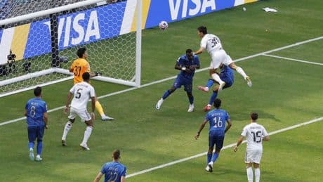 El Real Madrid no carbura en el debut de Xabi Alonso en el banquillo y empata contra el Al Hilal en el Mundial de Clubes