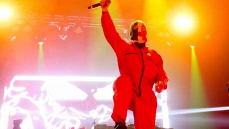 Nordirische Band Kneecap löst Kontroverse über Texte und Auftritte aus