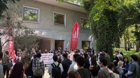 Bilgi Üniversitesi yönetiminin Springfest’i iptal etmesine tepki: Yalnızca müzik değil, öğrencinin söz hakkı da susturulmak istendi