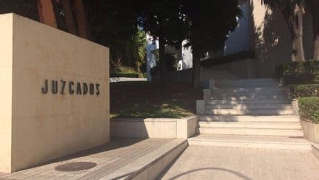 Extinguida la responsabilidad penal del acusado de maltrato a cinco mujeres con las que convivía en Marbella