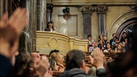 El Parlament respalda por mayoría la ILP que impulsa la inversión del 6% del PIB a la educación