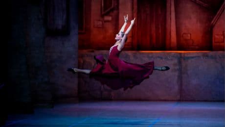 8. Uluslararası Efes Opera ve Bale Festivali 'Zorba' balesiyle sona erdi