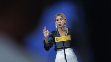 Voces en Sumar piden que Yolanda Díaz retire la ley de las 37,5 horas para evitar una derrota en el Congreso