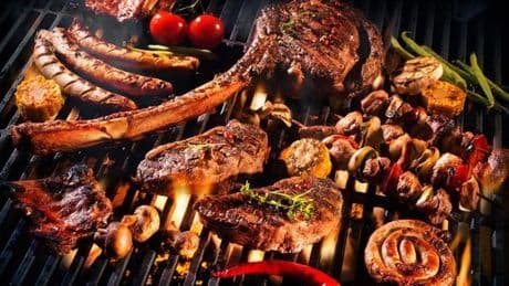 Ist Grillen krebserregend? Dr. Riedl nennt wichtige Regeln