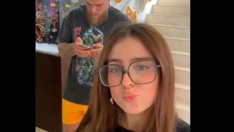 La 'influencer' RoRo aclara los rumores sobre su supuesta infidelidad: «Se os está yendo la cabeza»