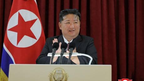 Corea del Norte se infiltra en las empresas tecnológicas de EEUU para sacarles dinero con el que financiar su programa militar