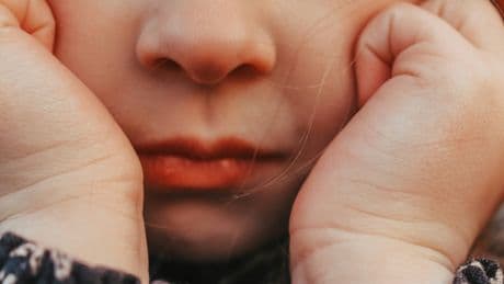 Don't Say This 1 Thing When Talking To Kids About Abusers, Experts Warn