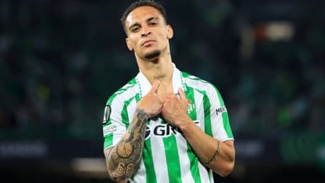 Arsenal linked with shock approach to sign Manchester United transfer flop