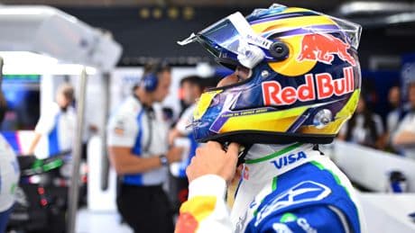 Hadjar es el futuro: "Verstappen sería campeón con su coche"