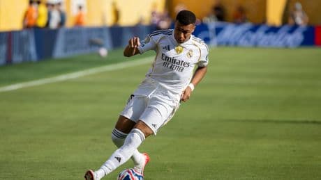 Mbappé contra el PSG, el rival que le ofreció 535,5 millones y con el que ahora pleitea