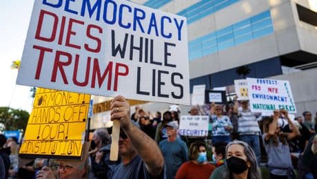 Abcarian:  Bravo to all those engaged in the struggle against Trump's anti-democratic bullying