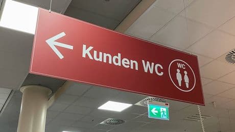 Aldi, Edeka und Co verraten: Darum sind Toiletten in Supermärkten Mangelware