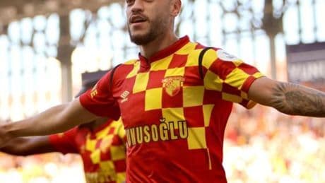 Romulo resmen Leipzig'de